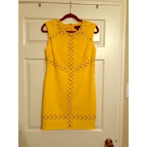 Thalia Sodi elegant yellow dress
